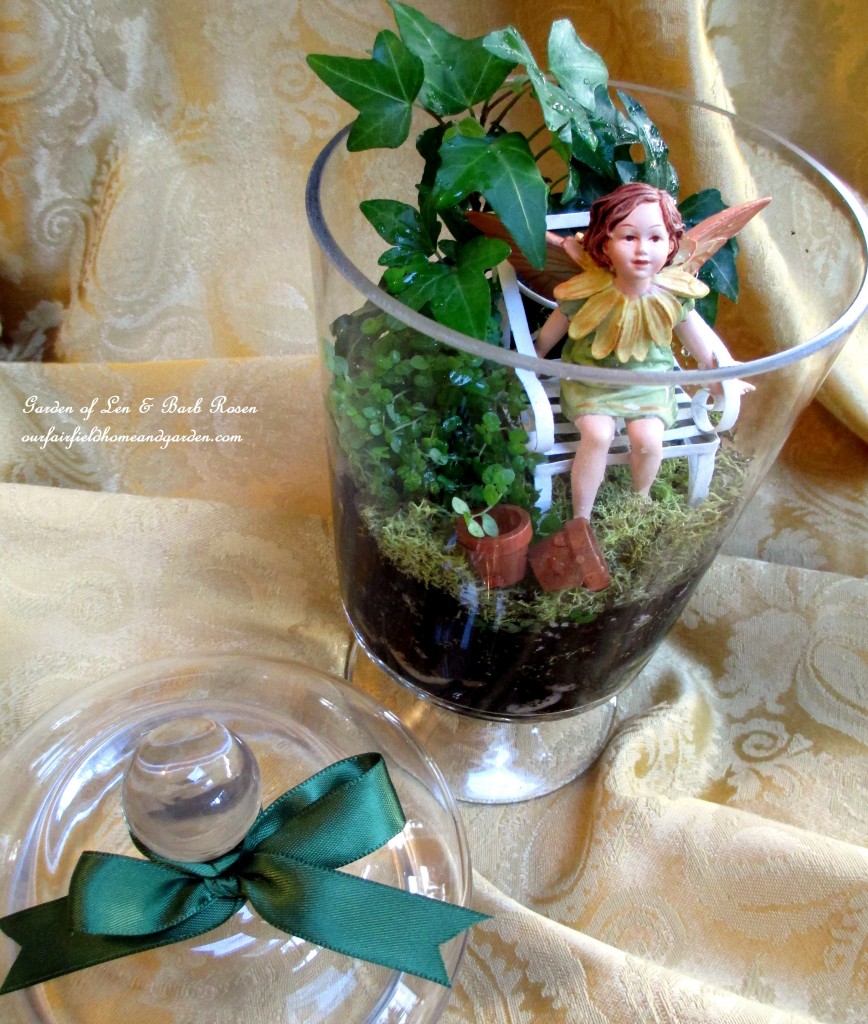 Summer enchantment in a jar! http://ourfairfieldhomeandgarden.com/diy-project-summer-enchantment-in-a-jar/