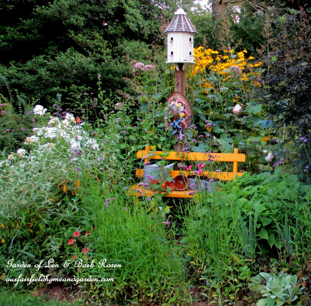 Summer Garden http://ourfairfieldhomeandgarden.com/in-a-summer-garden-our-fairfield-home-garden/