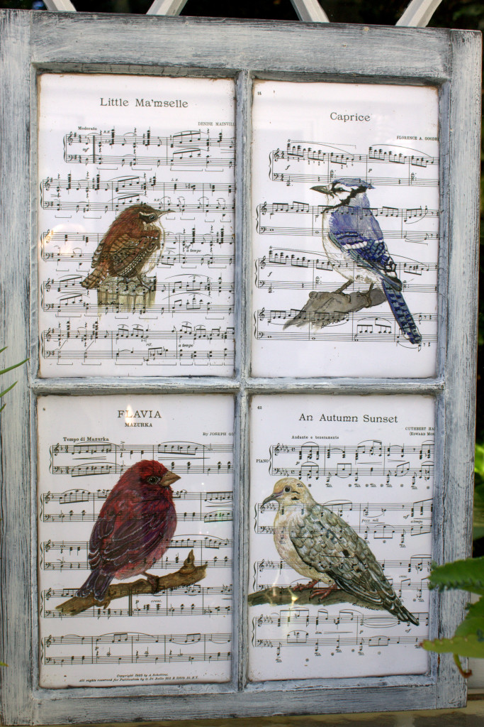 Recycled Window Picture Frame http://ourfairfieldhomeandgarden.com/recycled-window-picture-frame/