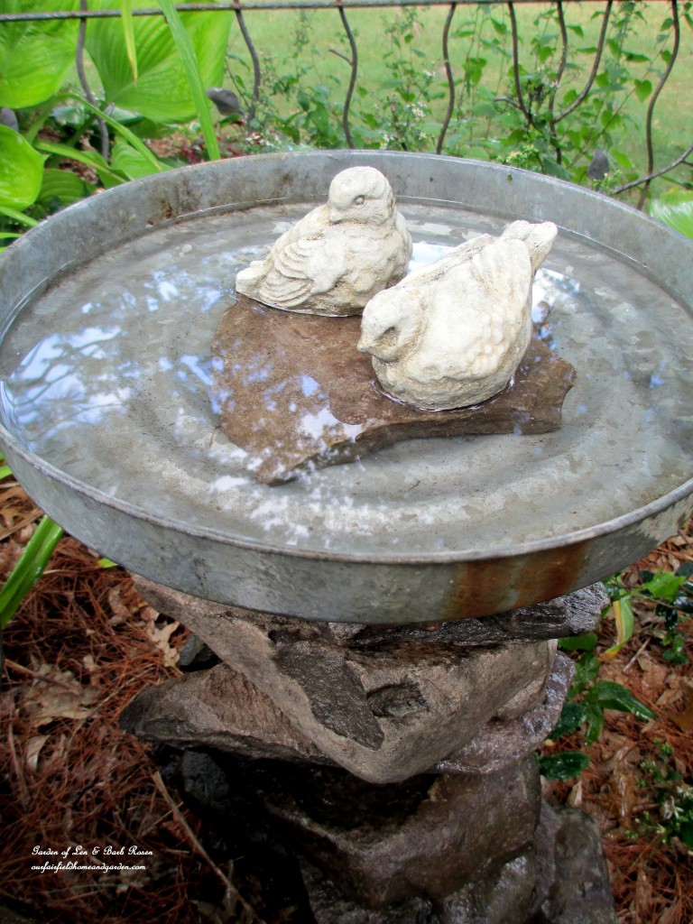 stacked stone birdbaths https://ourfairfieldhomeandgarden.com/diy-project-stacked-stone-bird-baths/