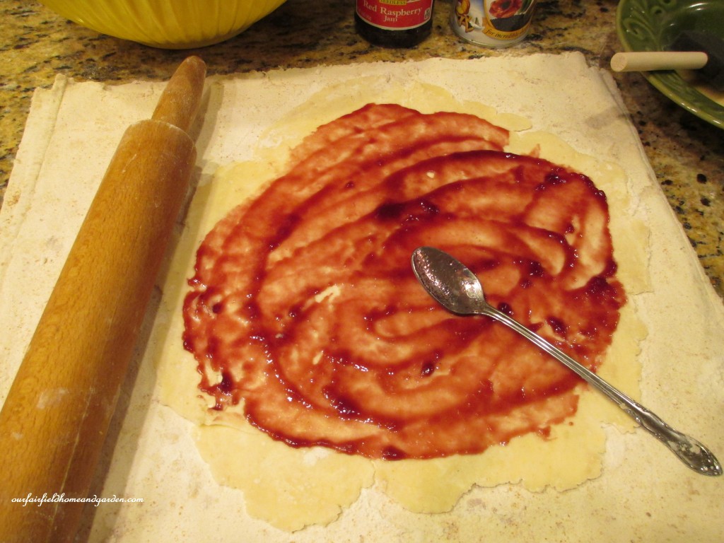 spread jam thinly with the back of a spoon onto the dough https://ourfairfieldhomeandgarden.com/chanukah-recipes-to-die-for/