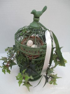 Pinterest-inspired birdcage https://ourfairfieldhomeandgarden.com/a-michaels-hometalk-pinterest-party-come-be-my-guest/