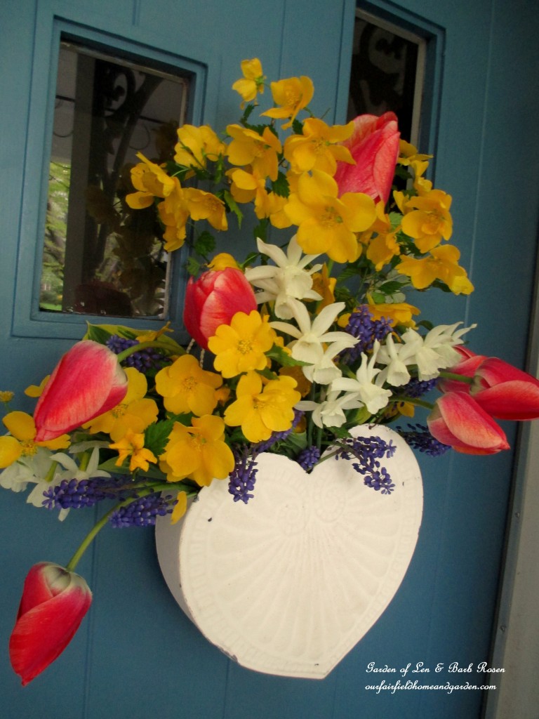 Fresh Flowers https://ourfairfieldhomeandgarden.com/fresh-flower-basket-for-may-day-or-mothers-day/