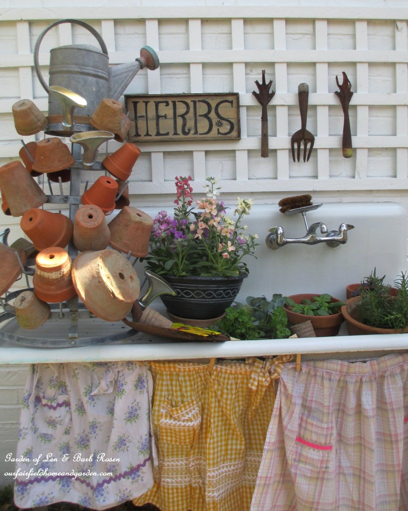 potting bench https://ourfairfieldhomeandgarden.com/its-about-blooming-time-spring-potting-time/